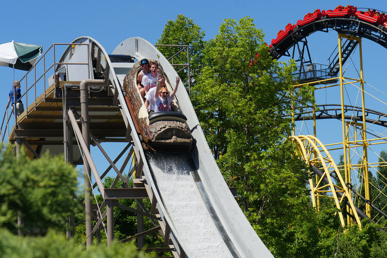 log flume ride at hershey park